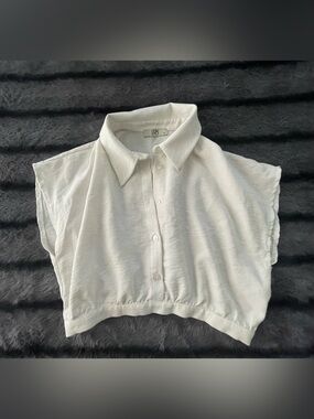 Women's Off-White Cropped Mock Neck Top